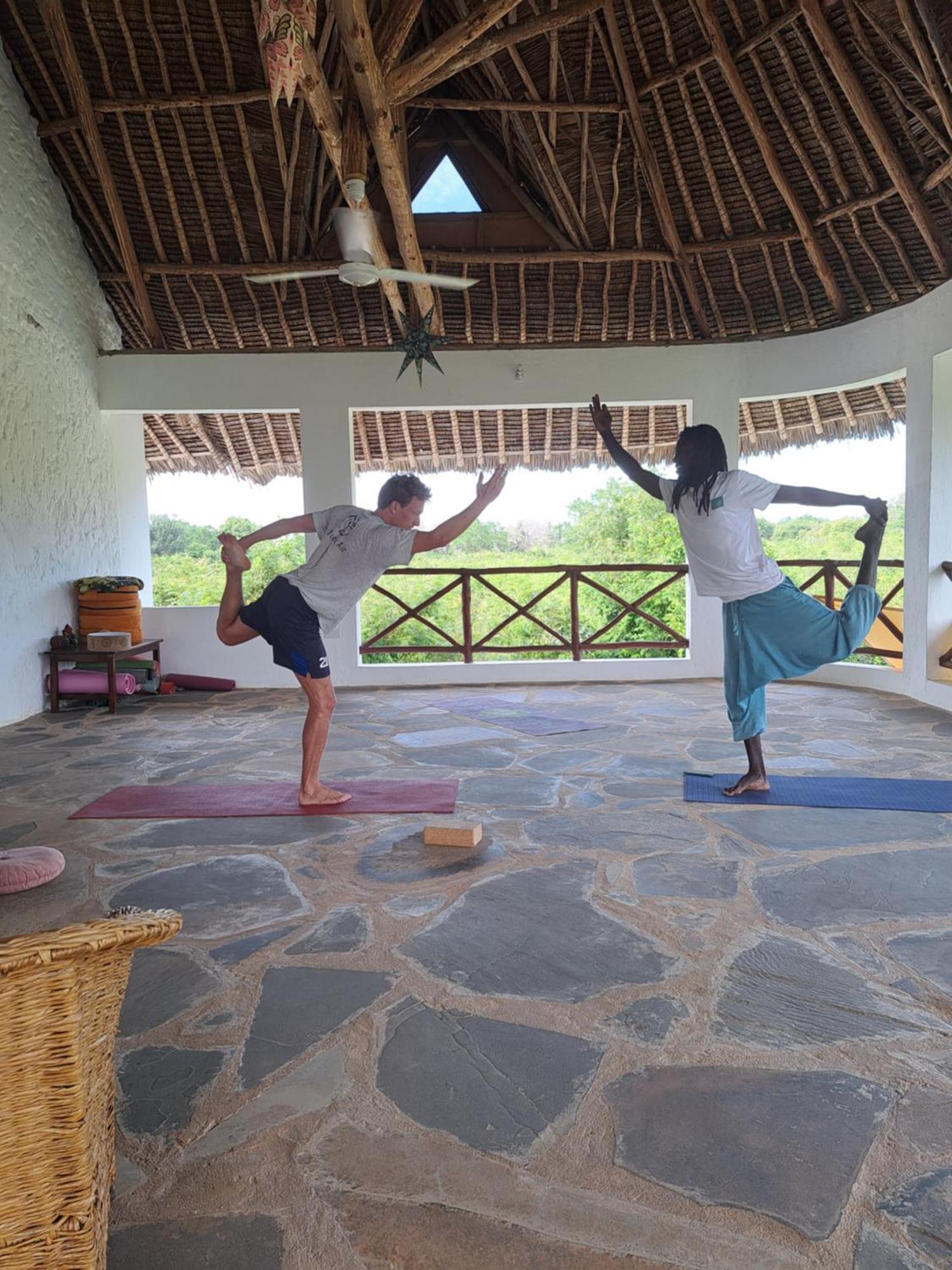 Diani Yoga Barn Bed & Breakfast Ukunda Exterior photo